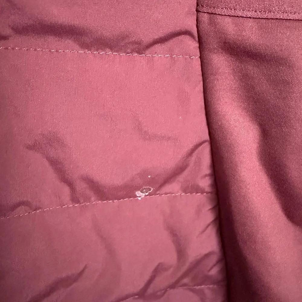 Lululemon Down For It All Athletica Women's Deep Red Puffer Vest - Picture 6 of 7